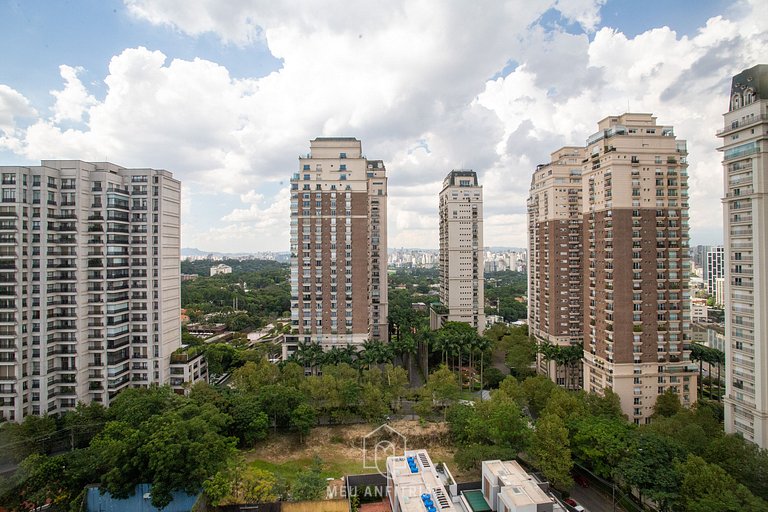 3 pessoas, lazer ao lado do Shopping Cidade Jardim