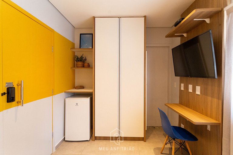 Air conditioning and minibar near Ibirapuera