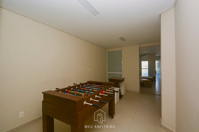 Apartamento com varanda e lazer na Riviera