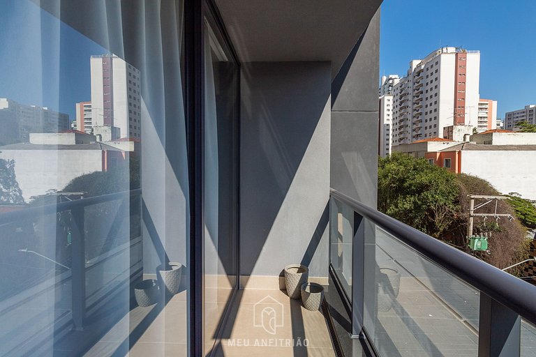 Apartamento com varanda próximo ao Allianz Parque