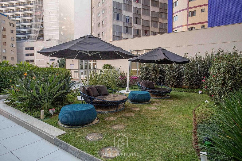 Apartment w/ garage near Frei Caneca Shopping Mall