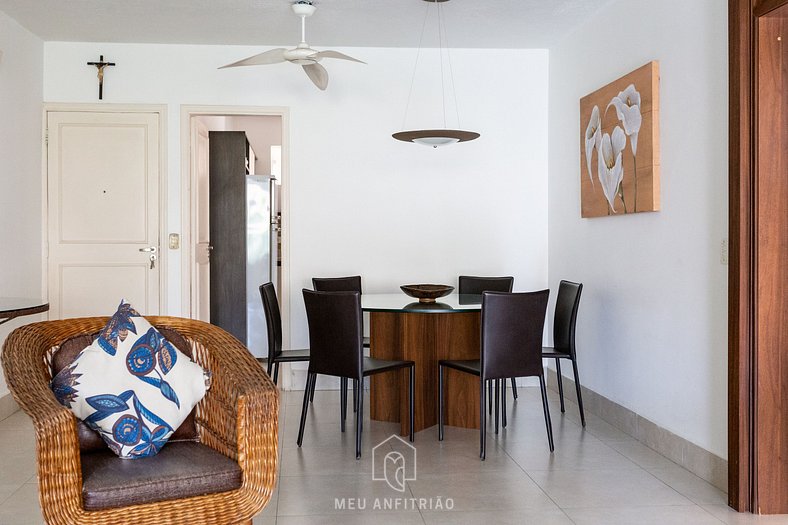 Apartment with air conditioning near Enseada beach