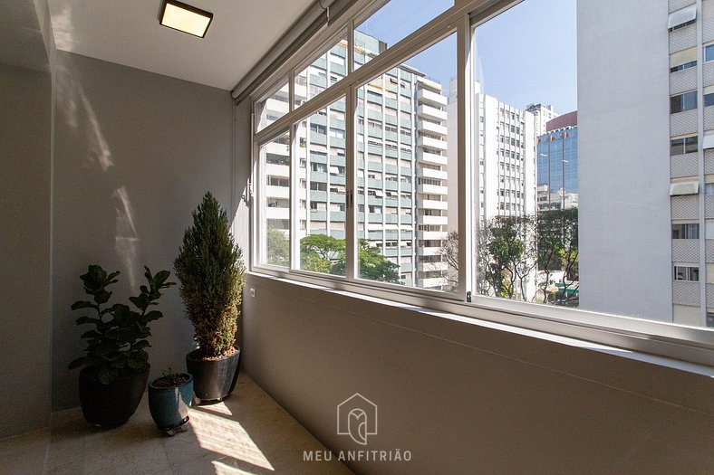 Apartment with garage next to Av. Paulista