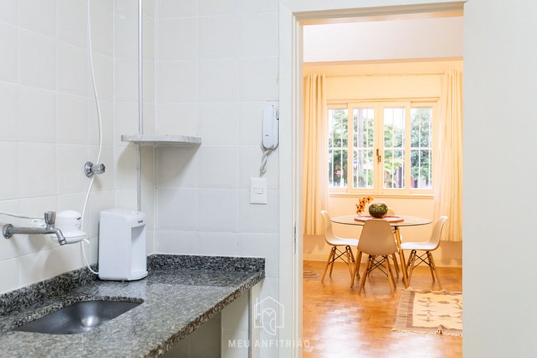 Apartment with heater and laundry in Consolação