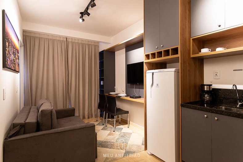 Apartment with sofa bed and Smart TV near Allianz