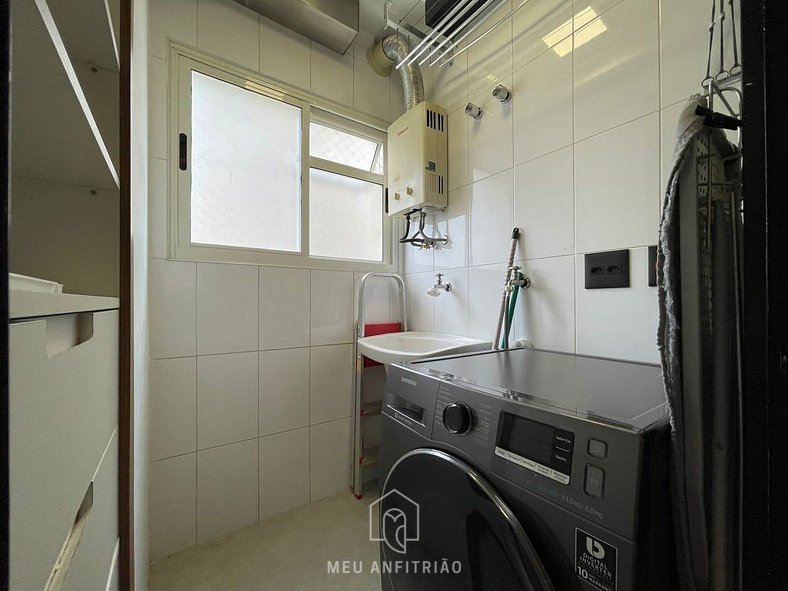 Apartment with washing machine near Trianon subway