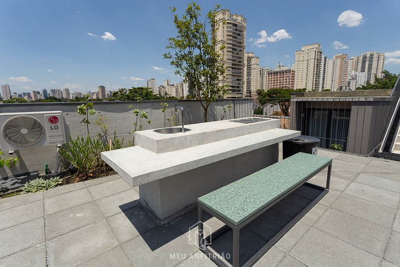 Apto de 37m² com varanda e rooftop no Brooklin