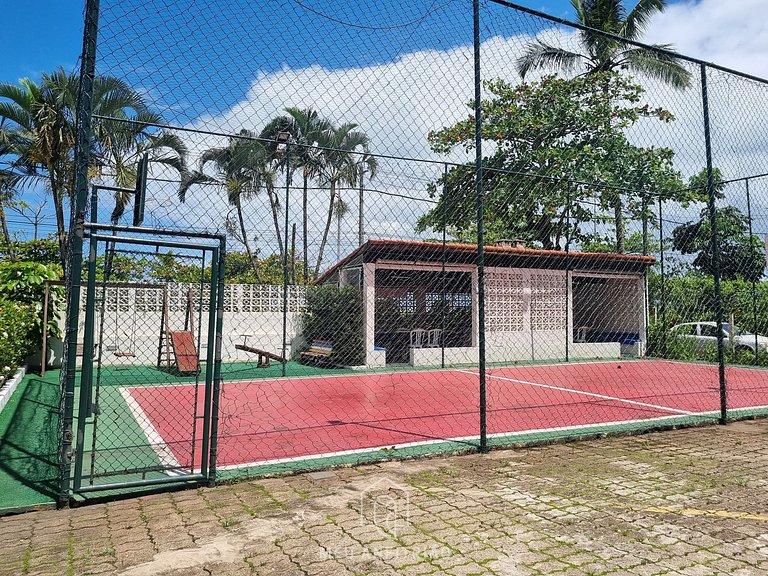 Apto em frente à praia em Caraguatatuba