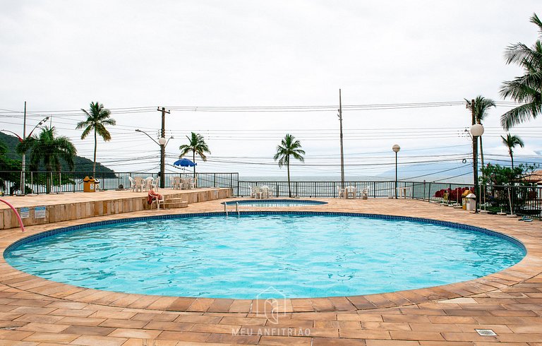 Apto pé na areia com vista ao mar em Caraguatatuba