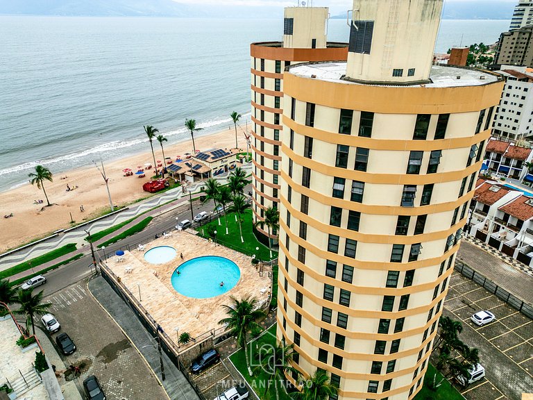 Apto pé na areia com vista ao mar em Caraguatatuba