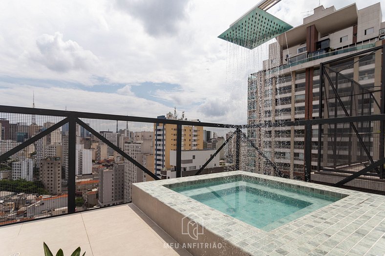 Balcony and comfort next to Frei Caneca mall