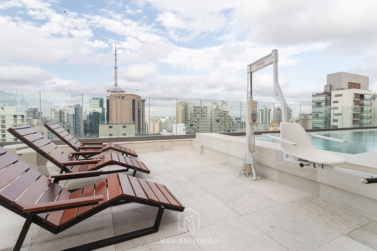 Balcony, leisure and TV next to Avenida Paulista