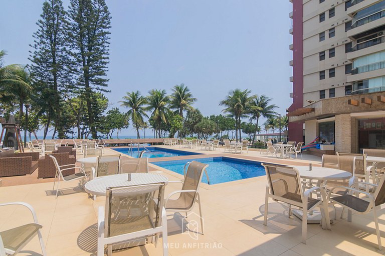 Beachfront apt with TV & WI-FI in Barra da Tijuca