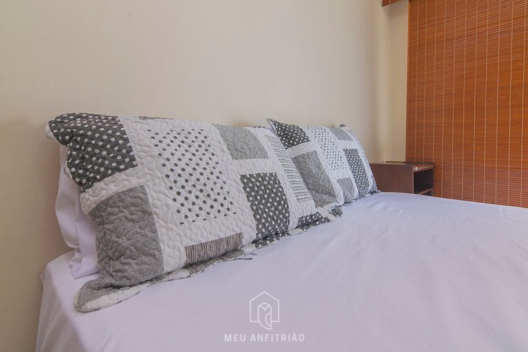 Beachfront apt with TV & WI-FI in Barra da Tijuca