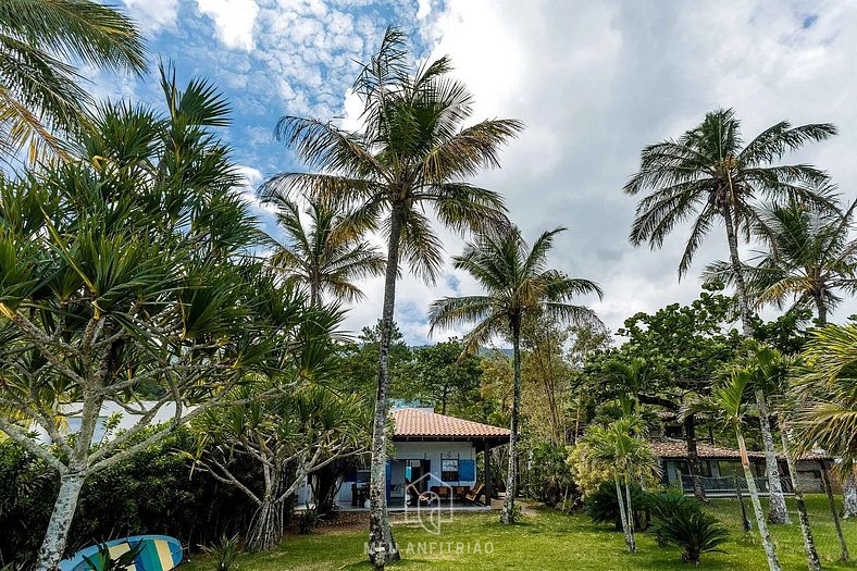 Casa ampla e aconchegante pé na areia em Maresias