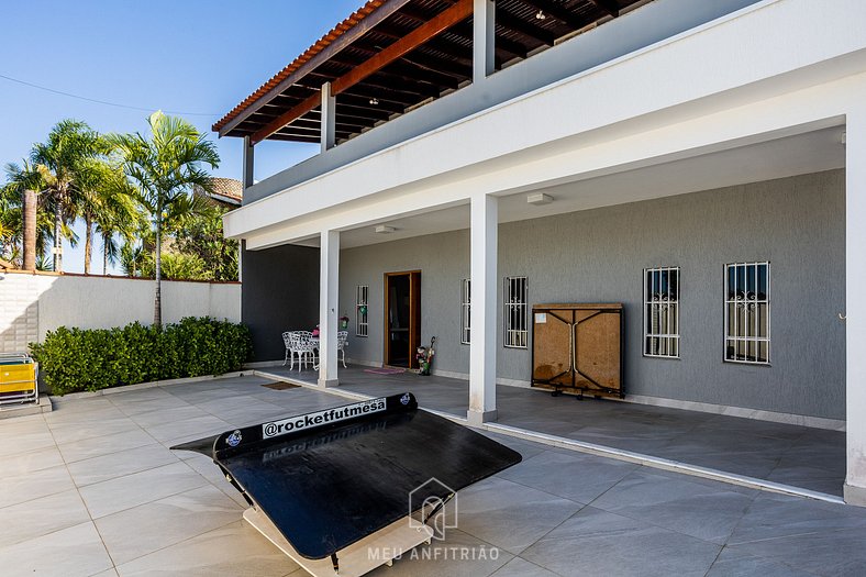 Casa com área gourmet e piscina na praia do Indaiá