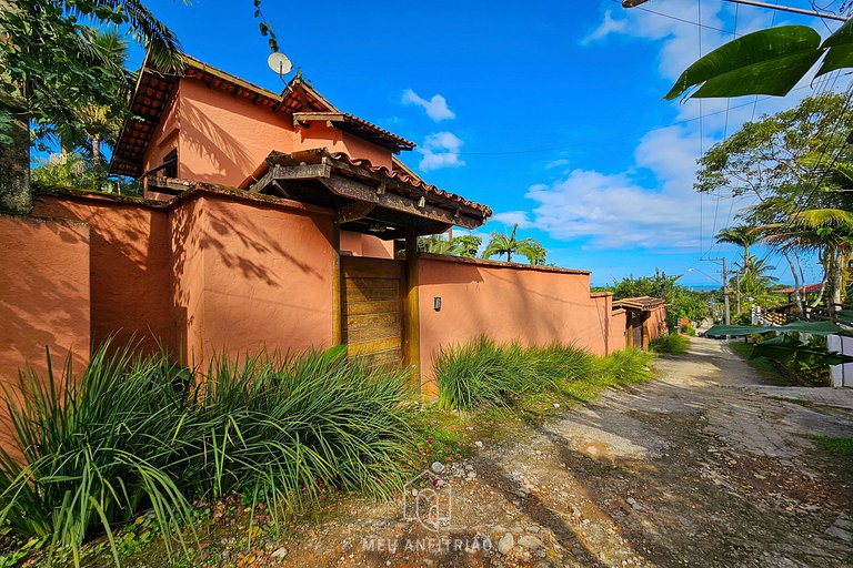 Casa com churrasqueira perto da praia de Maresias