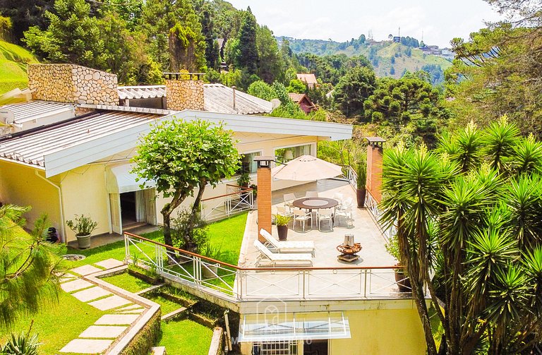 Casa com lareira nas montanhas perto do Capivari