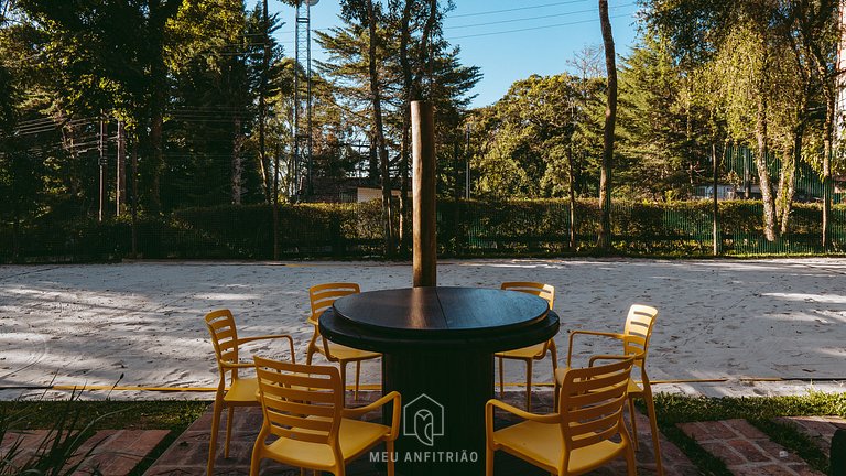 Casa com lareira, Quadra de Beach Tênis e Quadra de Tênis em