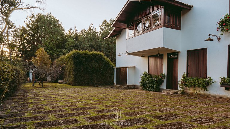 Casa com lareira, Quadra de Beach Tênis e Quadra de Tênis em