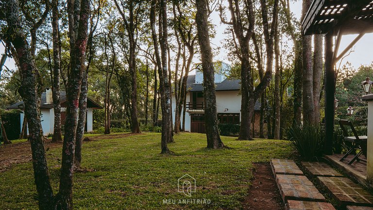 Casa com lareira, Quadra de Beach Tênis e Quadra de Tênis em