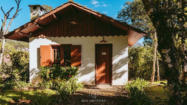 Casa com lareira, Quadra de Beach Tênis e Quadra de Tênis em