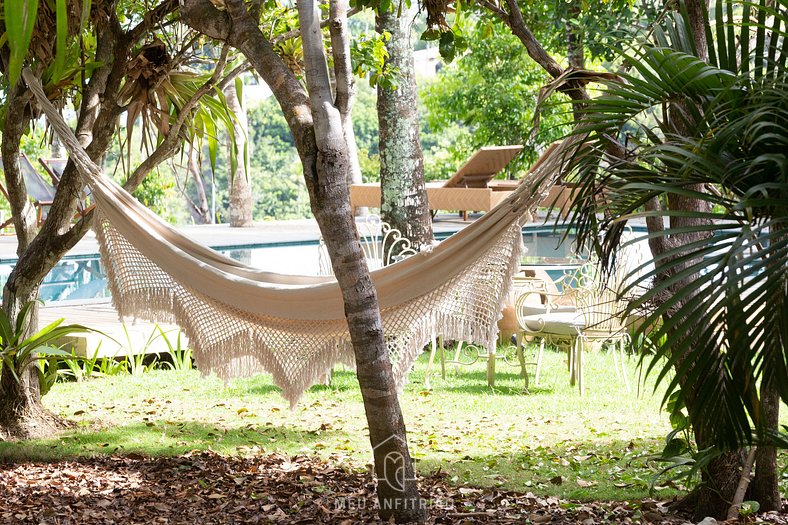 Casa com piscina e cervejeira perto da praia