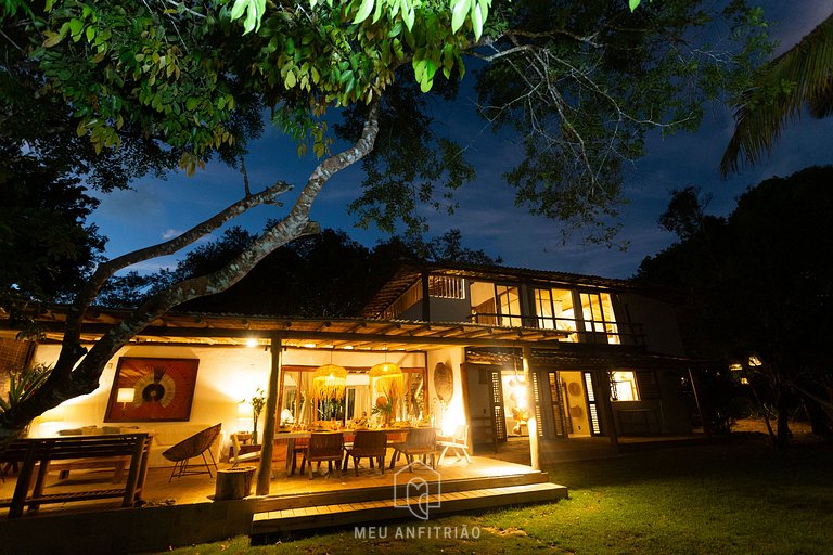 Casa com piscina e cervejeira perto da praia