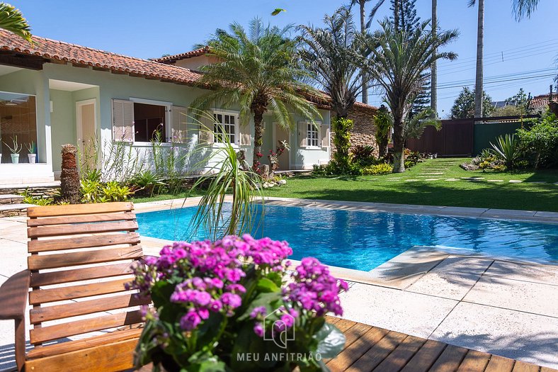 Casa com piscina e churrasqueira em Búzios