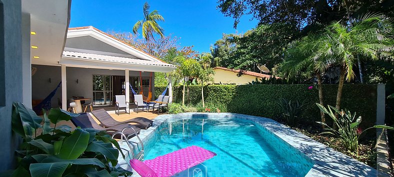 Casa com piscina perto da praia de Riviera