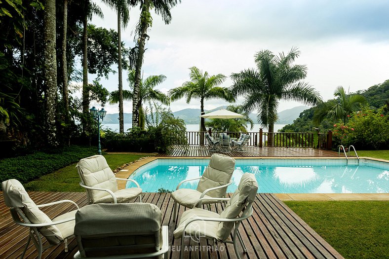 Casa com piscina perto da Praia Domingas Dias