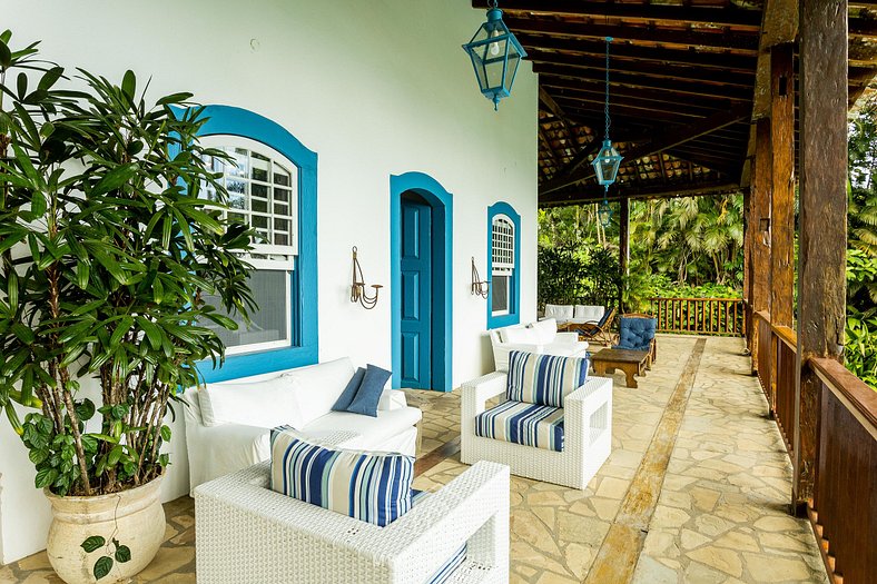 Casa com piscina perto da Praia Domingas Dias