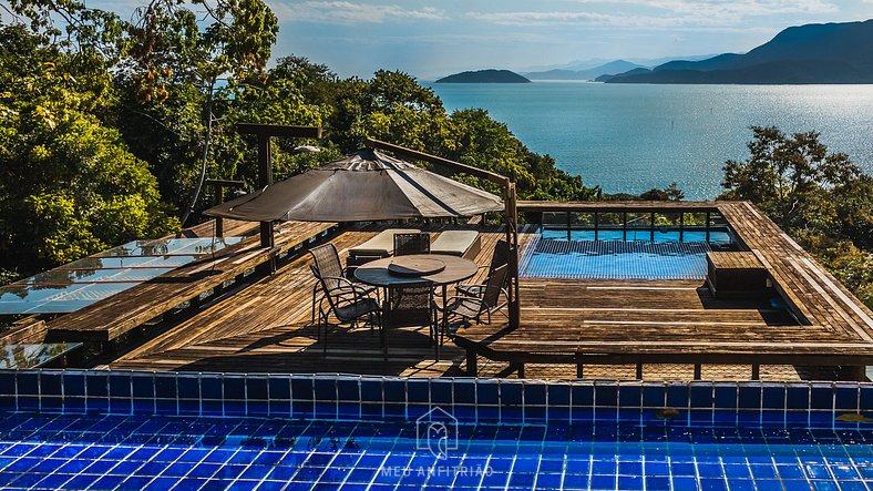 Casa de luxo com jacuzzi perto da Porto São Pedro