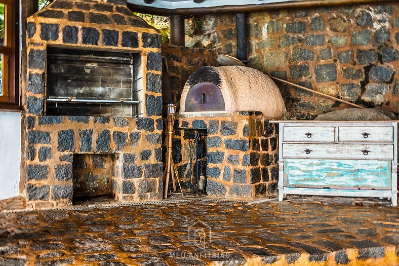 Casa de luxo com piscina e natureza em Ilhabela