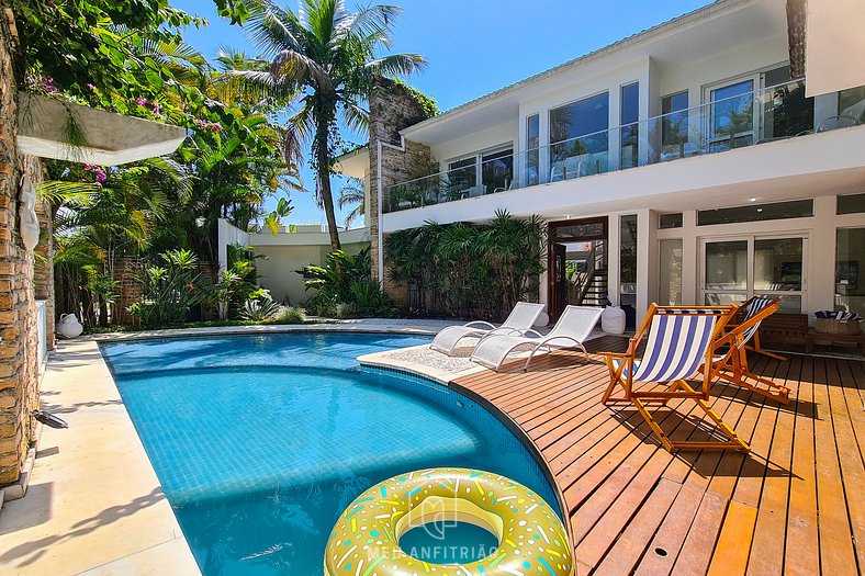 Casa de luxo com piscina perto da praia em Riviera