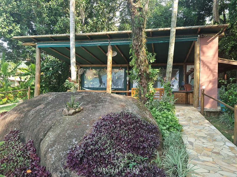 Casa em condomínio com lazer na Ilhabela