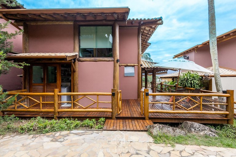 Casa em condomínio com lazer na Ilhabela