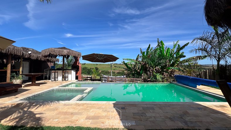 Chácara com piscina e lazer em Araçoiaba da Serra