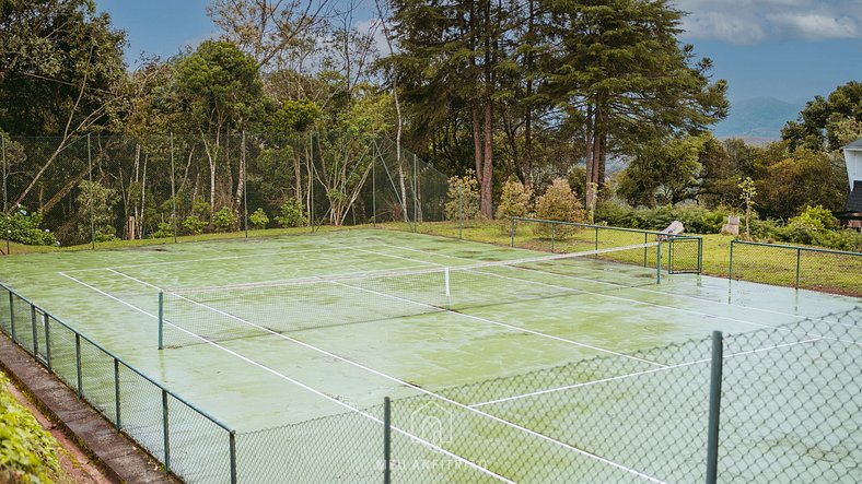 Chalé com lareira próximo ao Horto Florestal