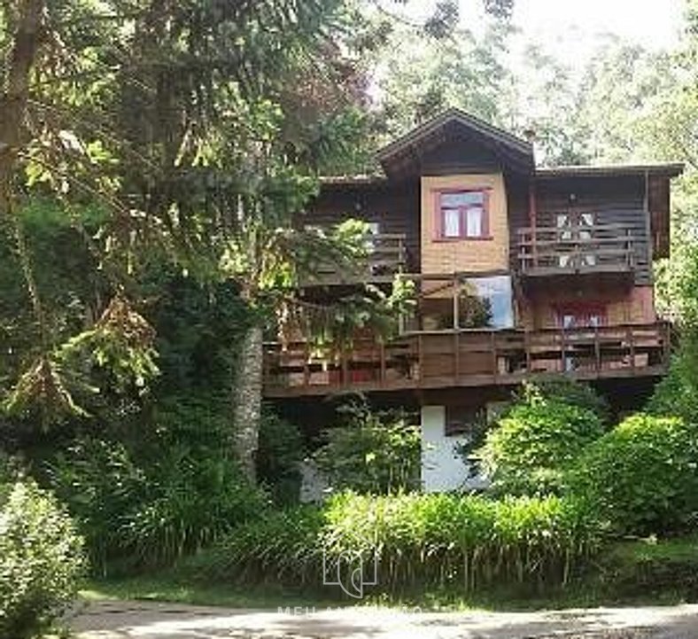 Chalet w/ thermal sheets and TV in Vale do Lajeado