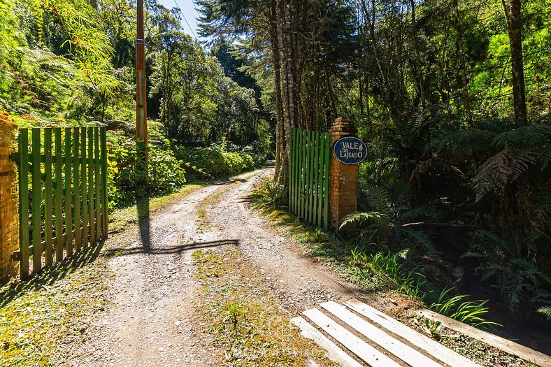 Chalet w/ thermal sheets and TV in Vale do Lajeado