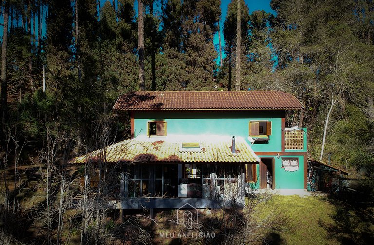 Chalet with fireplace and heater near Capivari