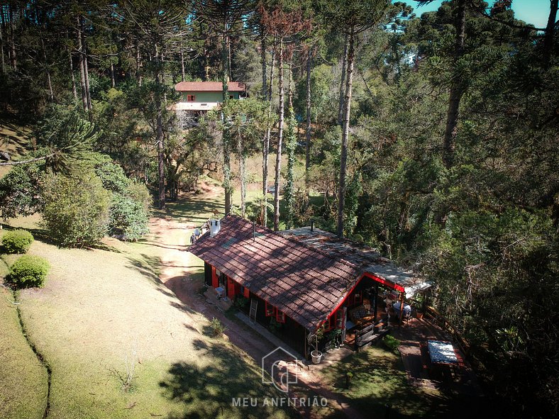 Chalet with fireplace and heater near Capivari