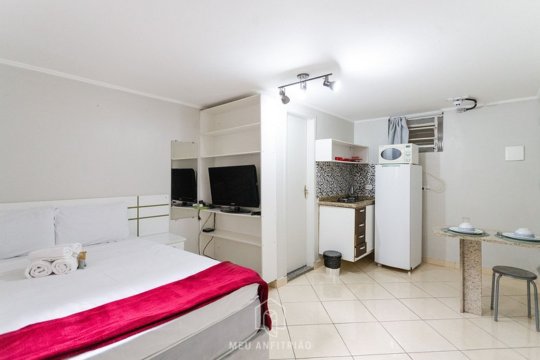 Comfort, kitchen and Smart TV near Berrini Av.