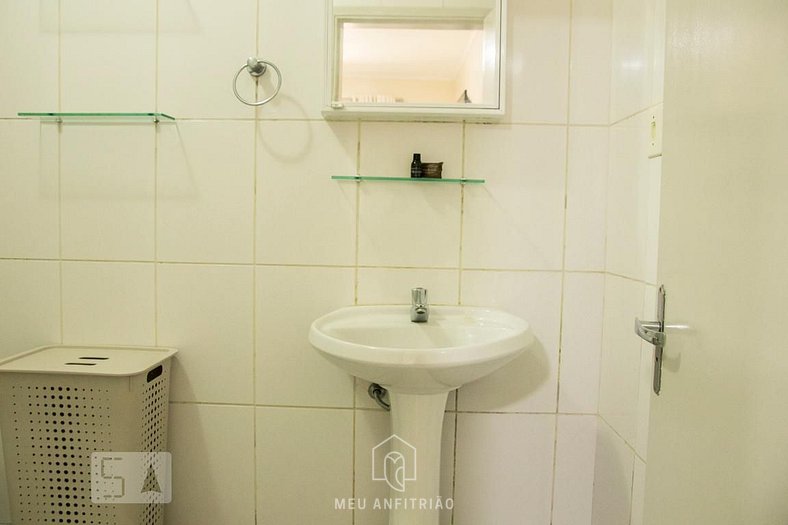 Comfortable suite with kitchen near Berrini Av.