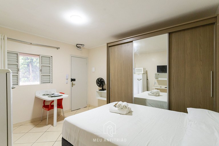 Comfortable suite with kitchen near Berrini Av.