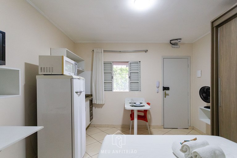 Comfortable suite with kitchen near Berrini Av.