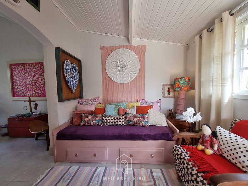 Decorated house with garage near Perequê Beach