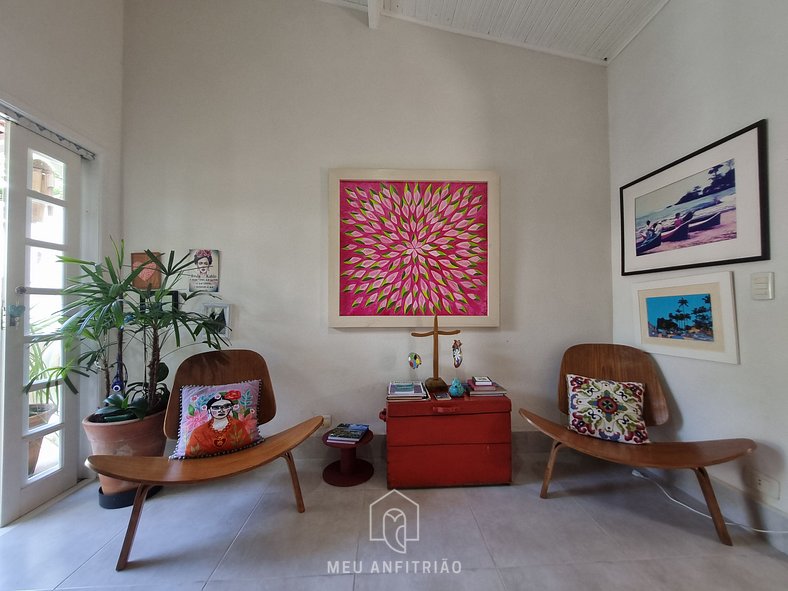 Decorated house with garage near Perequê Beach