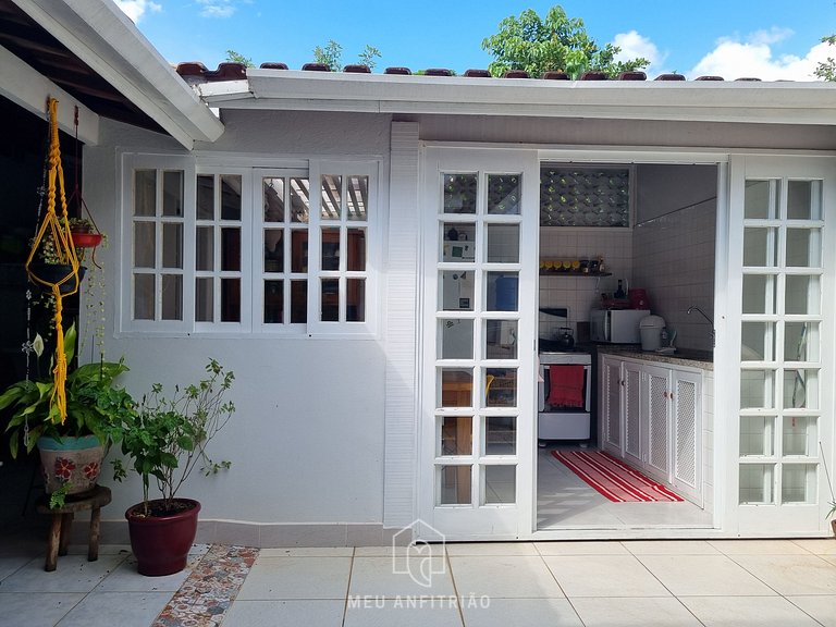 Decorated house with garage near Perequê Beach